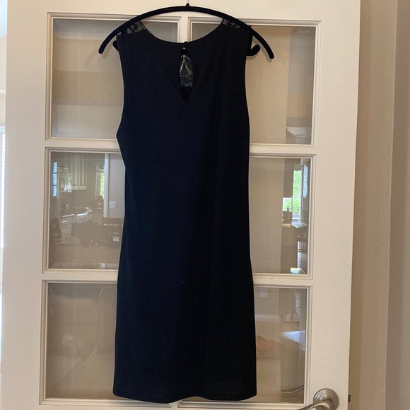 NEW HALE BOB BLACK SEQUIN DRESS LIGHT KNIT BACK SLEEVELESS LINED FRONT PATTERN - Picture 2 of 11